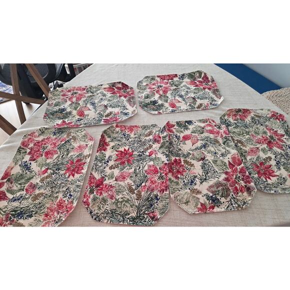 Set of 6 Christmas Poinsettia Quilted Fabric Placemats Holiday Table Decor - Picture 1 of 7